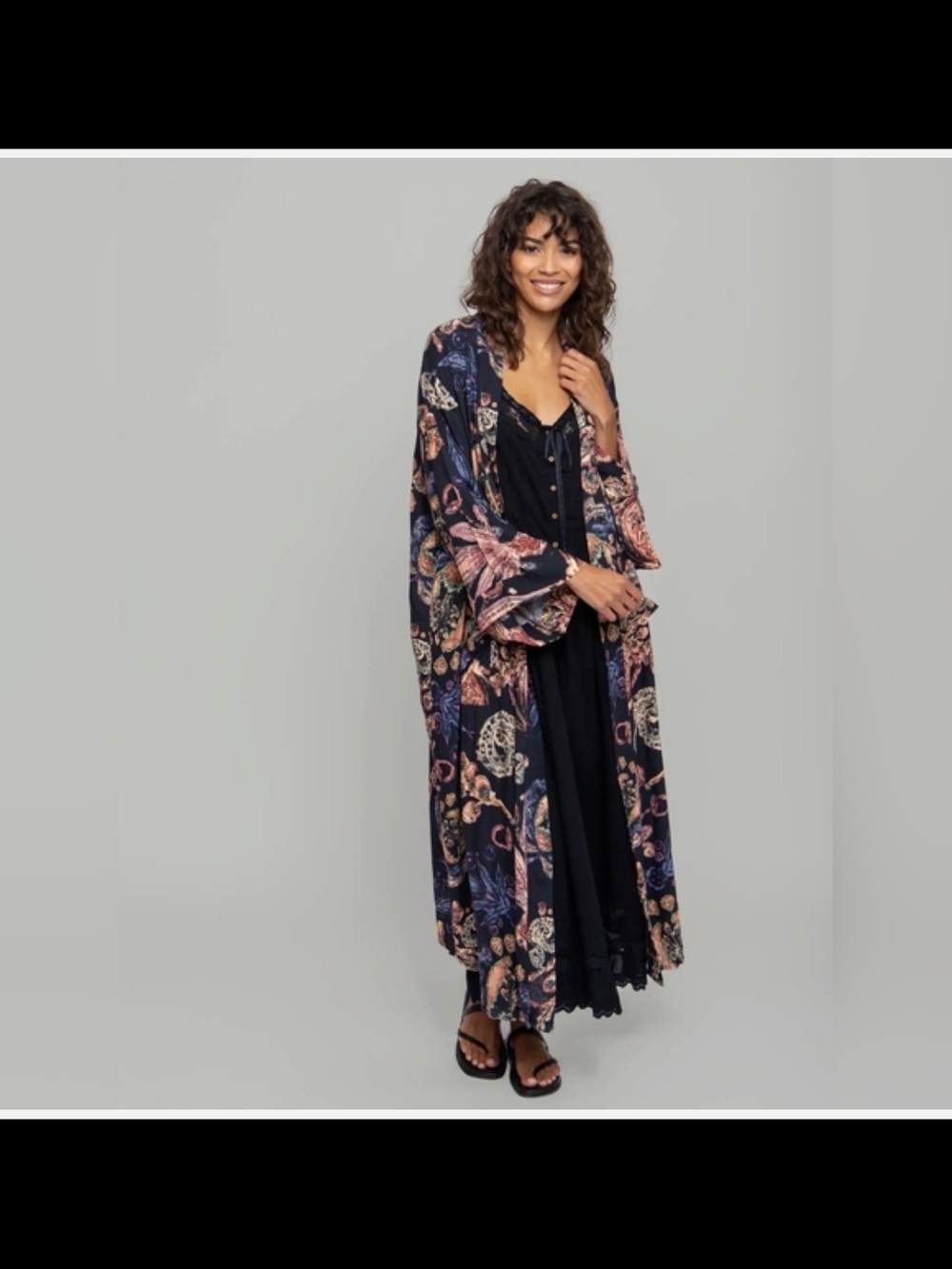 NATURAL LIFE Long Floral Kimono Robe in Black and Pink NWOT